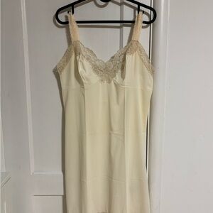 Elegant vintage Cream Lace Trim Slip Dress